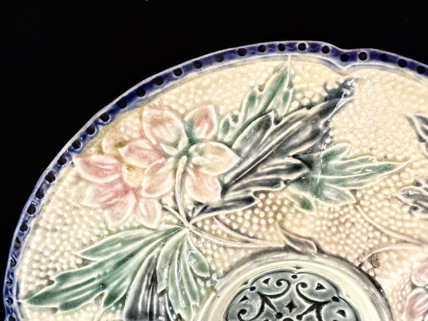 Antique Belgium Majolica Wasmuel Floral Oyster Plate Circa 1890 10" A1094