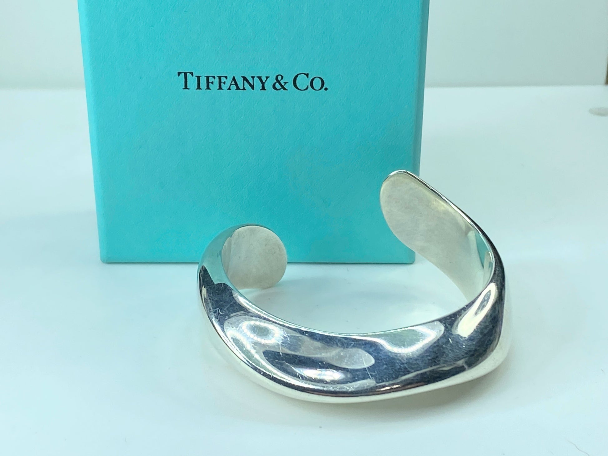 Tiffany & Co. Elsa Peretti Swirl Cuff Bangle in Sterling Silver 6.75" 39g JR543