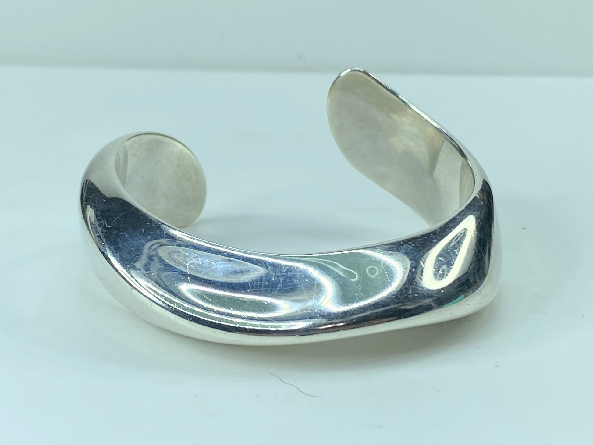 Tiffany & Co. Elsa Peretti Swirl Cuff Bangle in Sterling Silver 6.75" 39g JR543