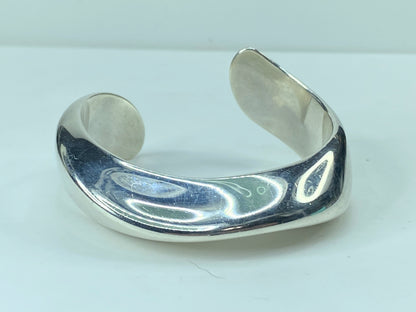Tiffany & Co. Elsa Peretti Swirl Cuff Bangle in Sterling Silver 6.75" 39g JR543