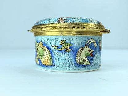 Halcyon Days Enamels trinket box designed by Tiffany & Co. A75