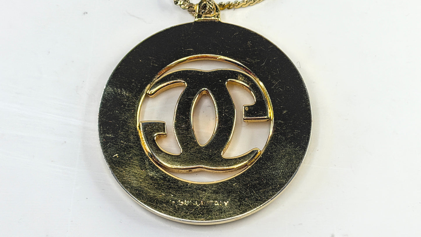 Vintage Gucci Italy Oversized GG Medallion Necklace 24.5" 35.4g GS820