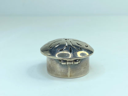 Sterling Silver Mexican Artisan Taxco Domed Openwork Geometric hinged box SS122