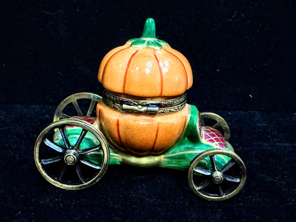 Limoges Peint Main Pumpkin Carriage Trinket Box Rollable A1102