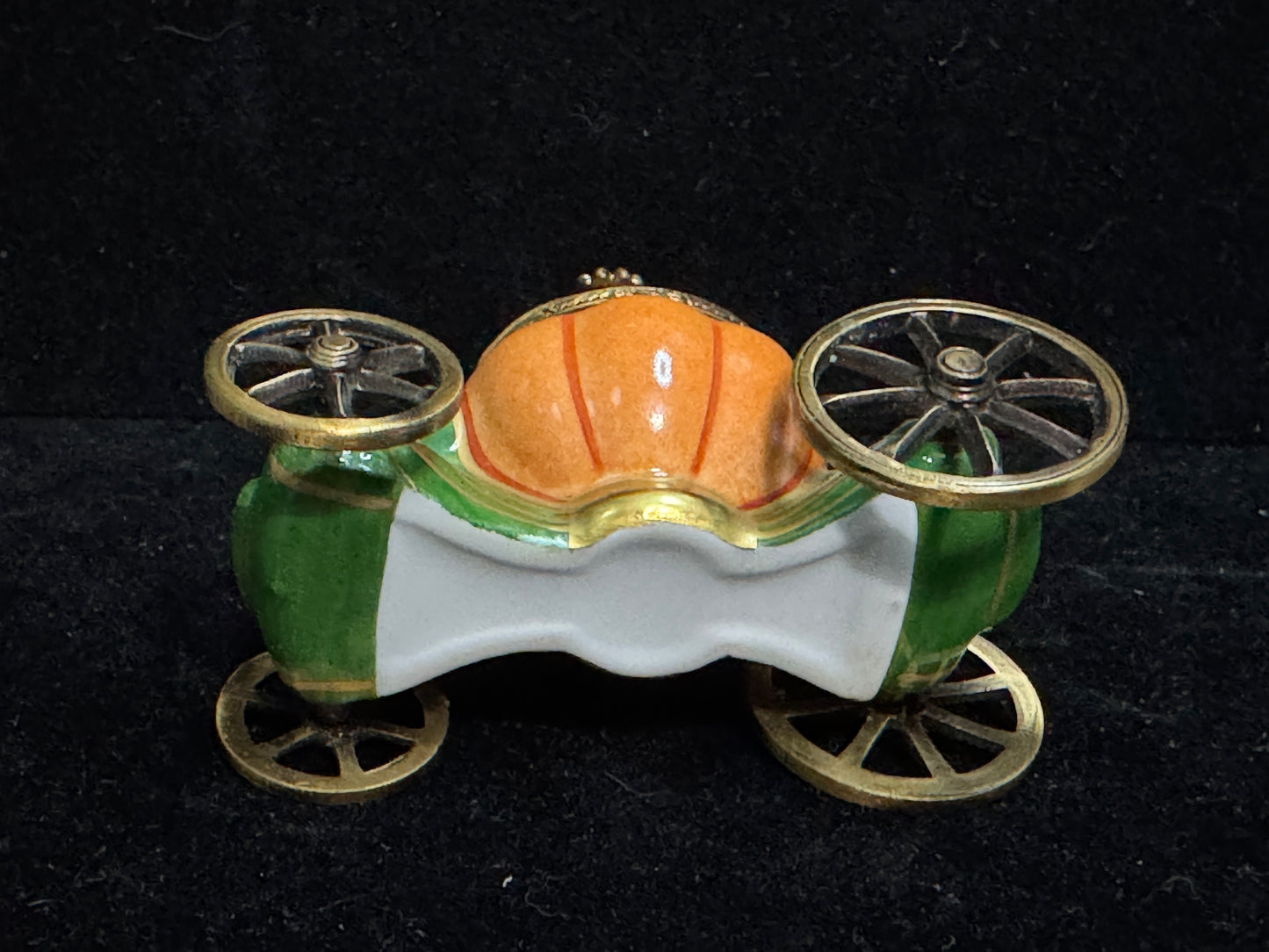 Limoges Peint Main Pumpkin Carriage Trinket Box Rollable A1102