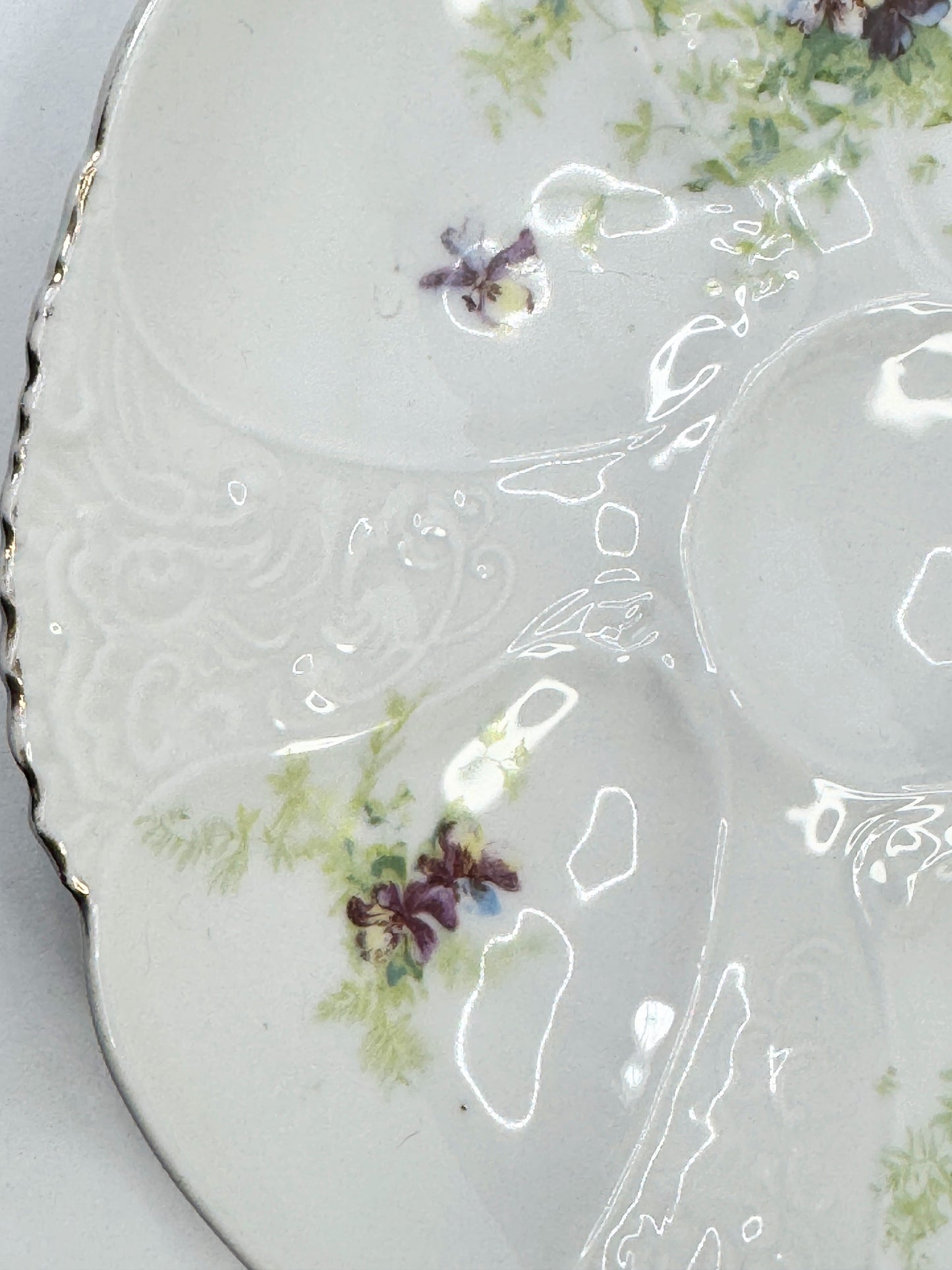 Antique Austria handpainted Pansy flower oyster plate A482