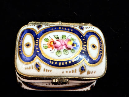 Vintage Limoges Peint Main Blue Floral Trinket Box A1104