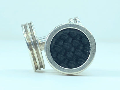 Tiffany & Co. Paloma Picasso Mens Silver Carbon Fiber Round Cufflinks JR546
