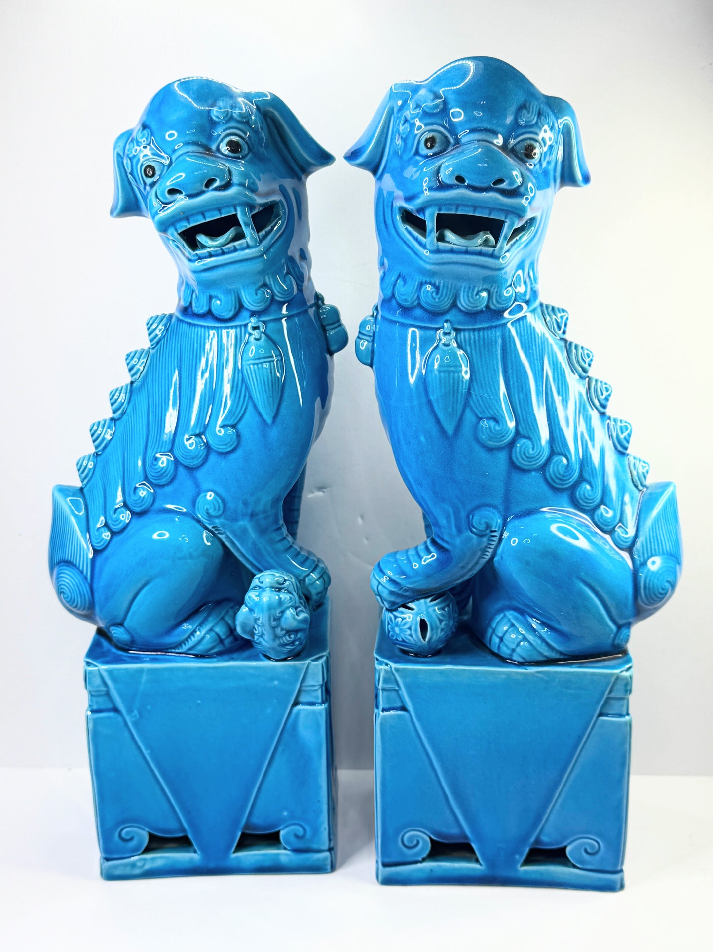Vintage turquoise glazed porcelain Foo Dogs/imperial lions shi shi 14.5" A484