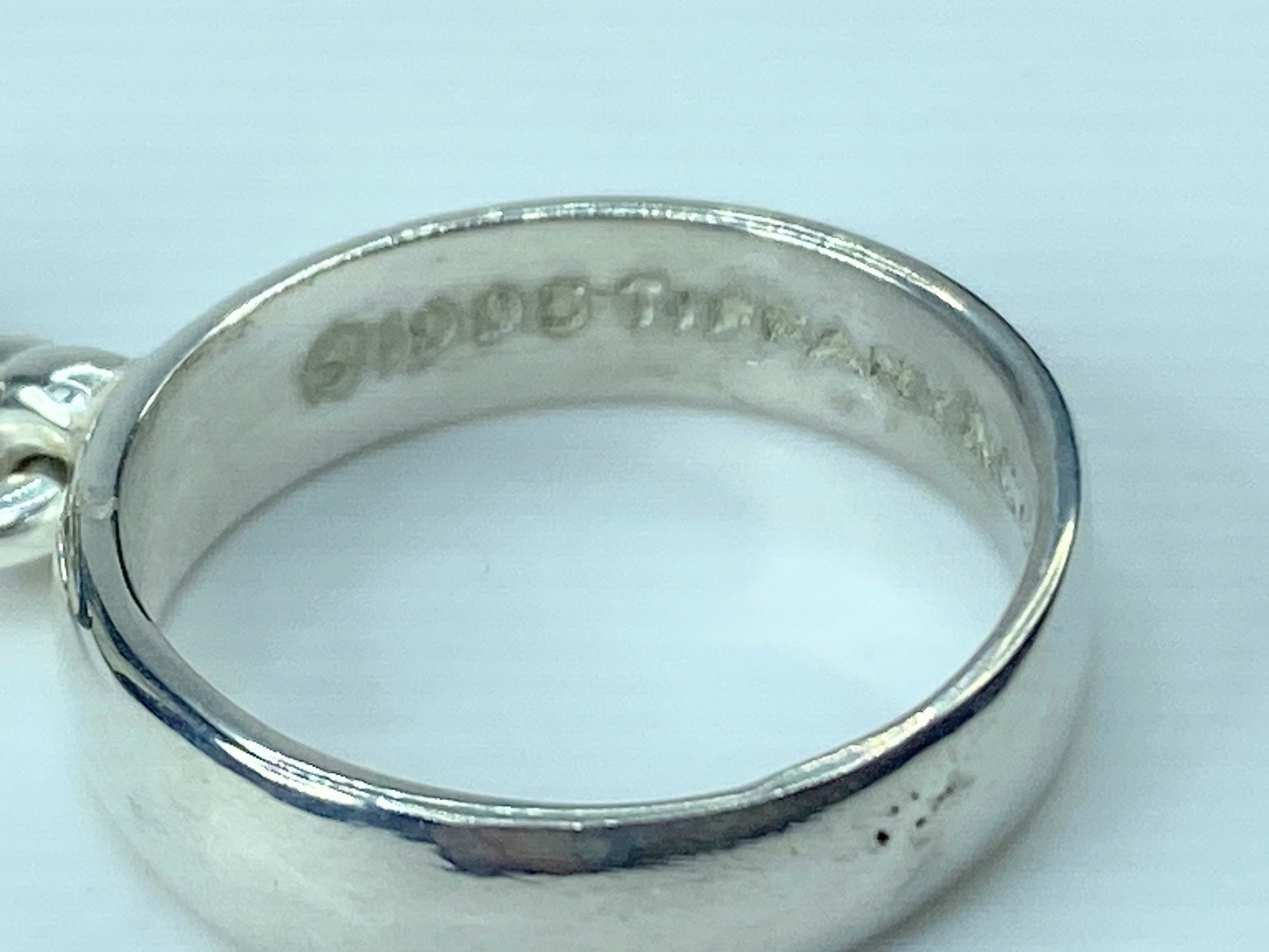 Tiffany Co. Vintage 5.0mm Onyx Charm hardware Ring Sterling Silver 5.6g s7 JR545