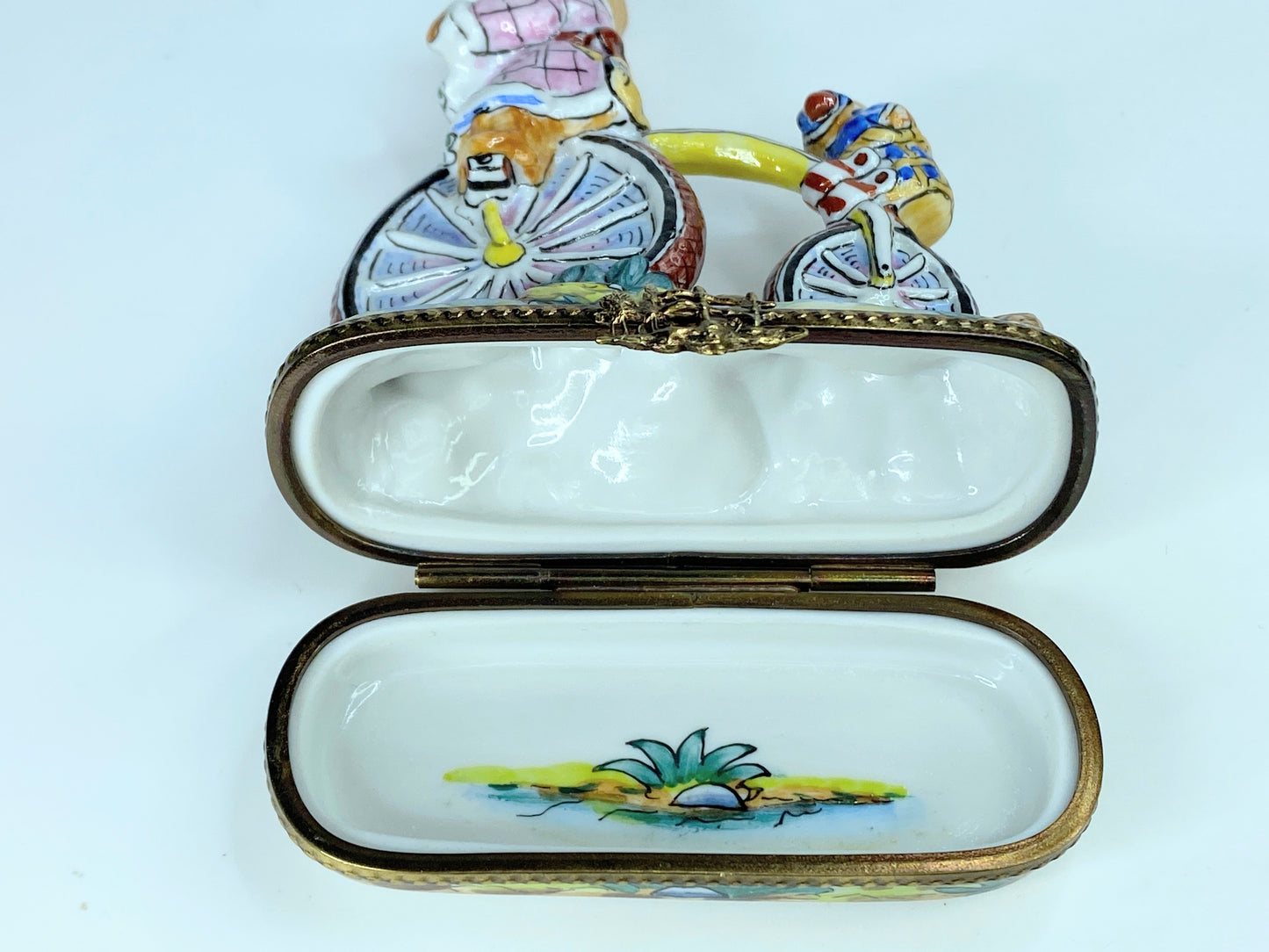 Rochard Limoges Peint main Teddy Bears on Bike A82