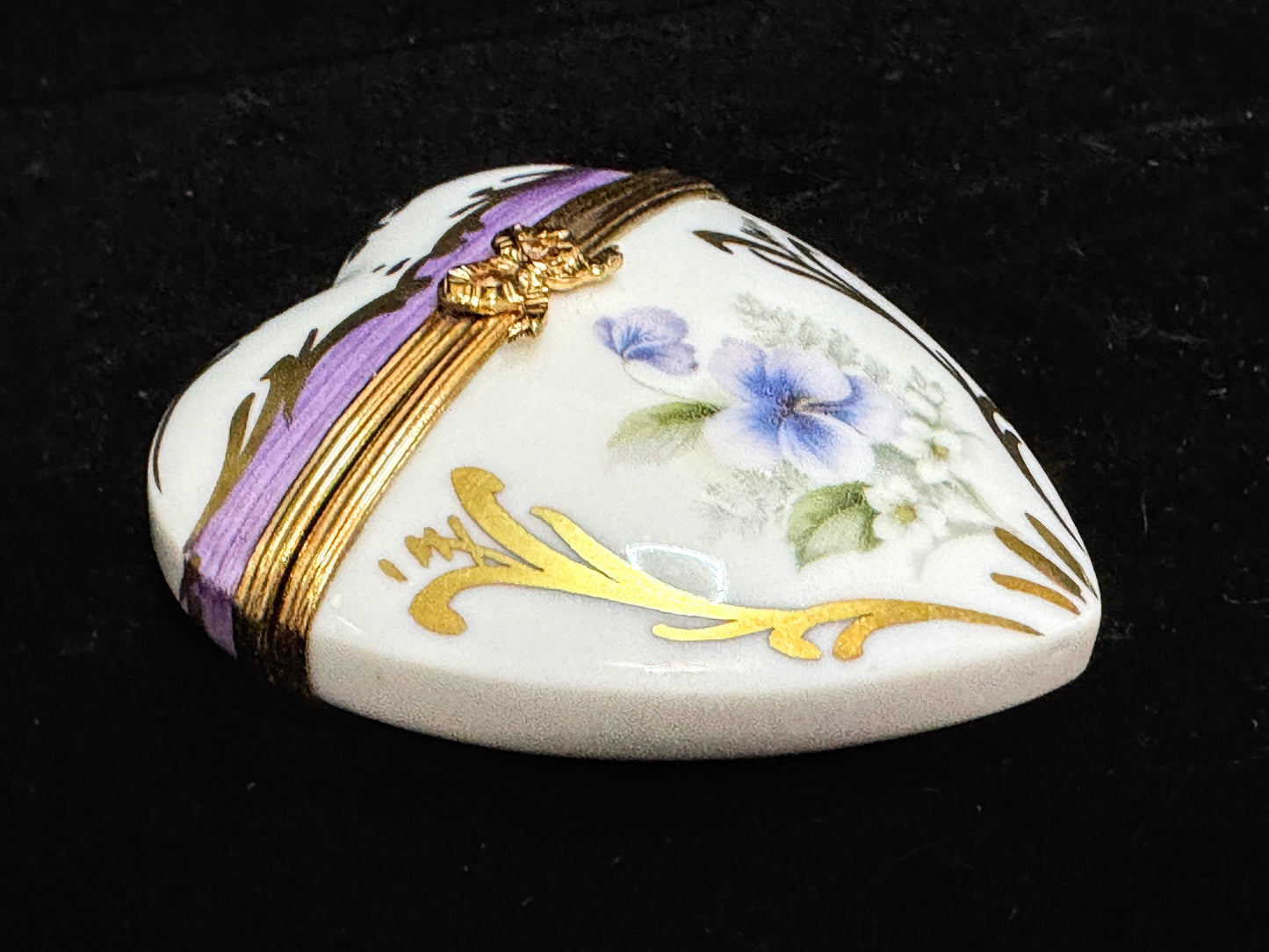 Vintage Limoges France Heart Shaped Perfume Bottle Trinket Box Porcelain A1107