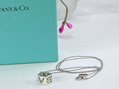 Tiffany & Co LOVE Cube Necklace Pendant Charm necklace 2.4g 17" JR9815