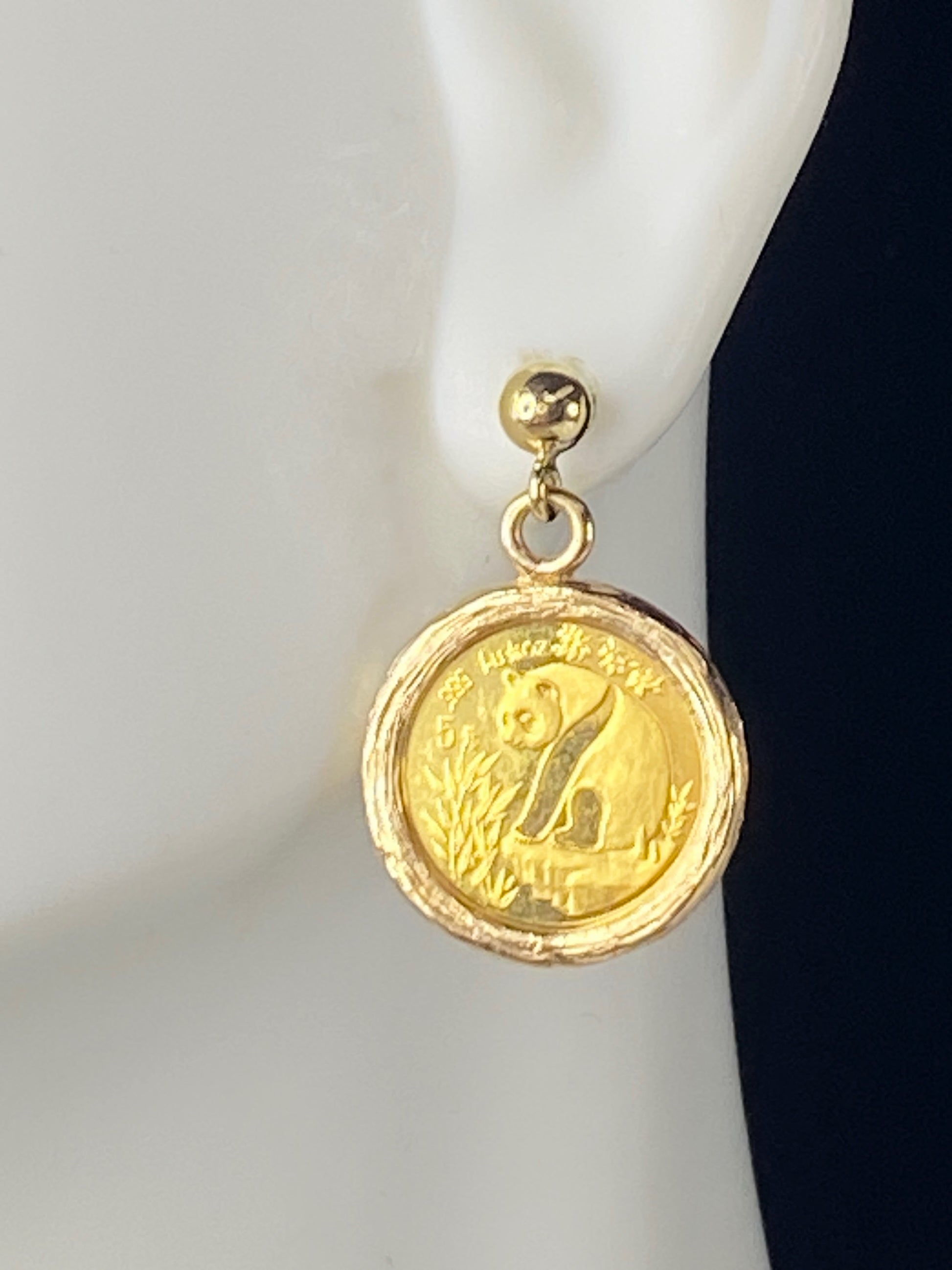 c1993 1/20oz $5.00 999.9 Panda gold coin 5.0mm gold bead earrings 6.2g