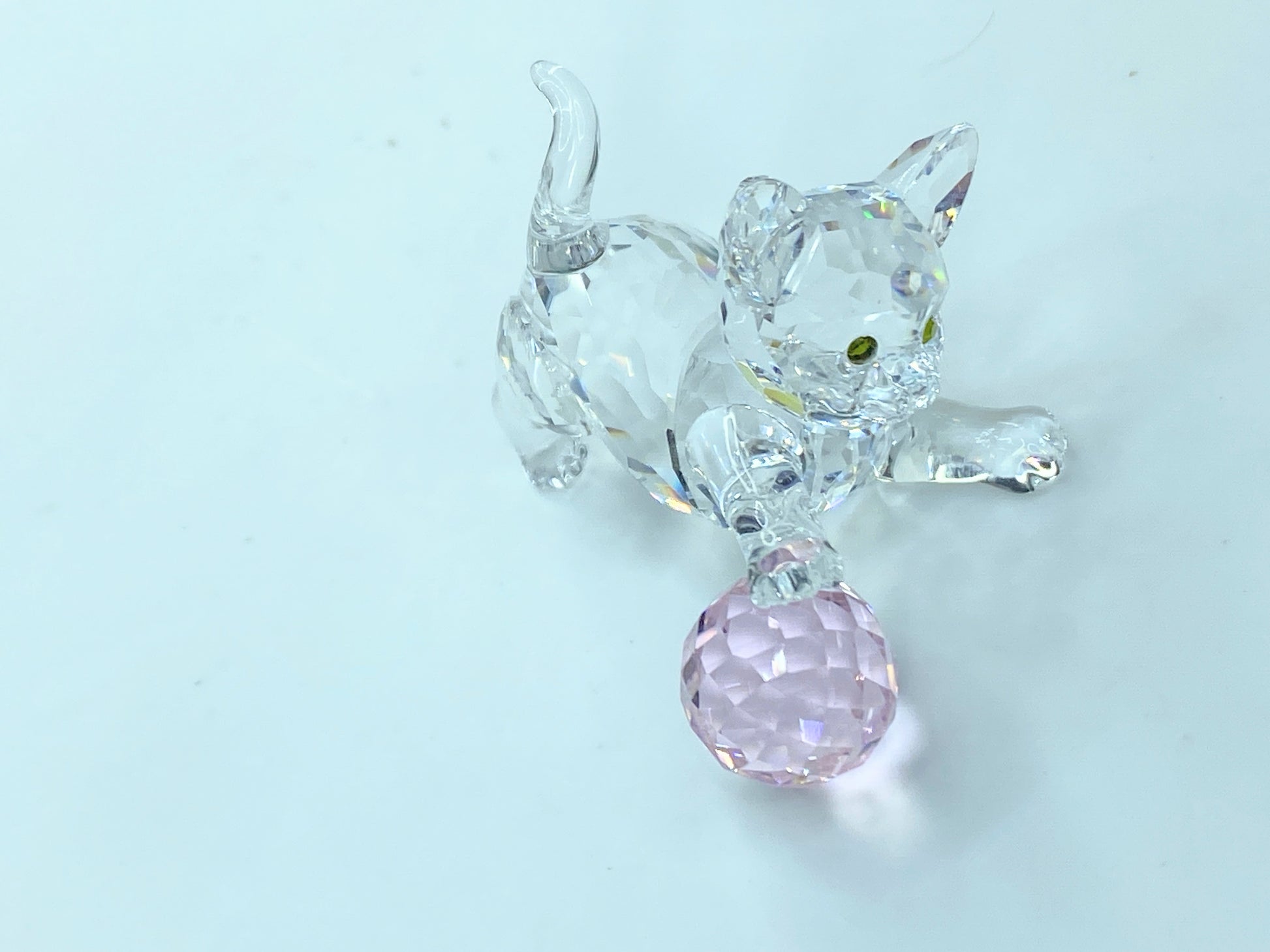 Swarovski Crystal: 631856 Kitten with Pink Ball COA display mirror SS51