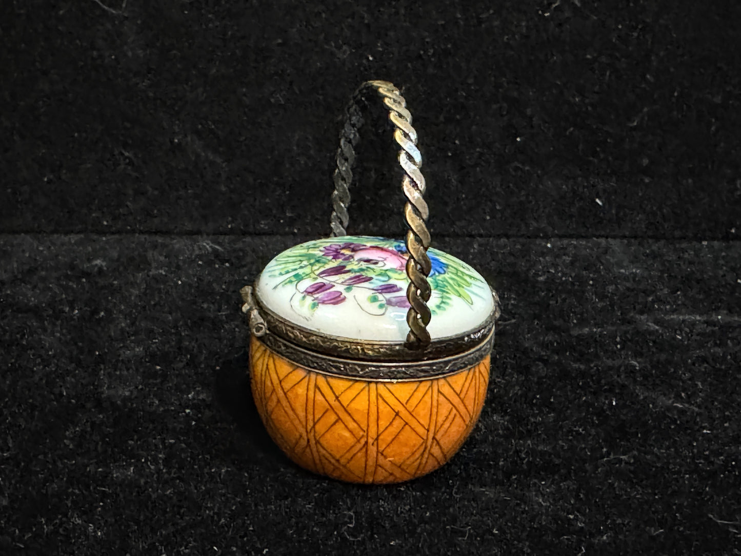 Limoges Peint Main Floral Basket Trinket Box with Handle A1108