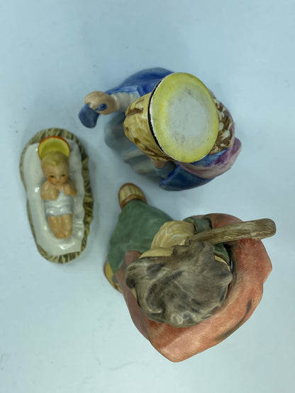 Hummel Figures Holy Family Nativity Set to Celebrate the Holidays set of 3 A622