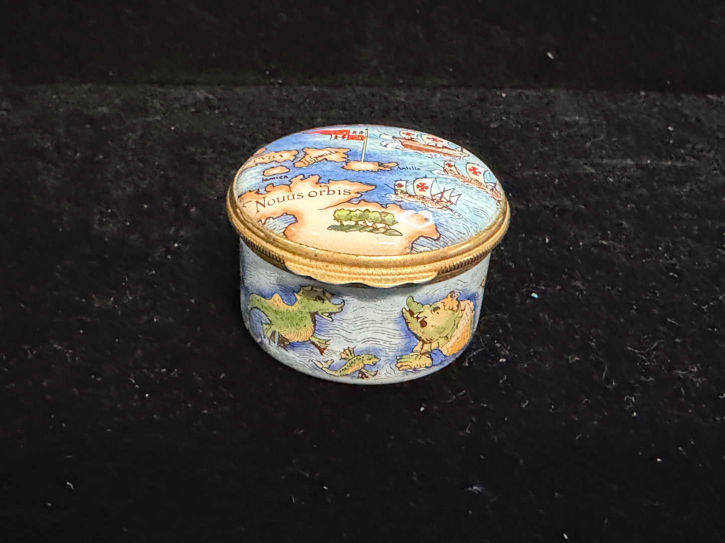 Halcyon Days Enamels New World Map Trinket Box A1110