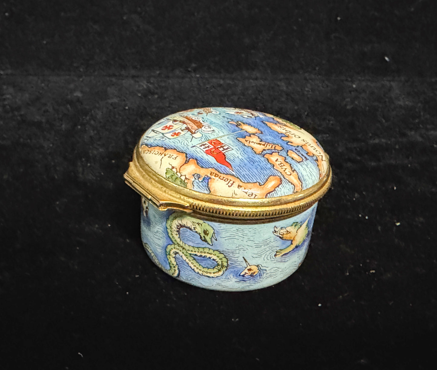 Halcyon Days Enamels New World Map Trinket Box A1110