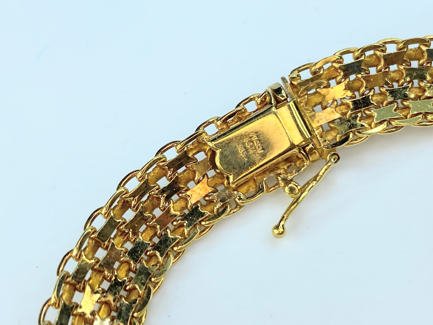 Italian 14k Yellow Gold 9.5mm Bismark-Link bracelet