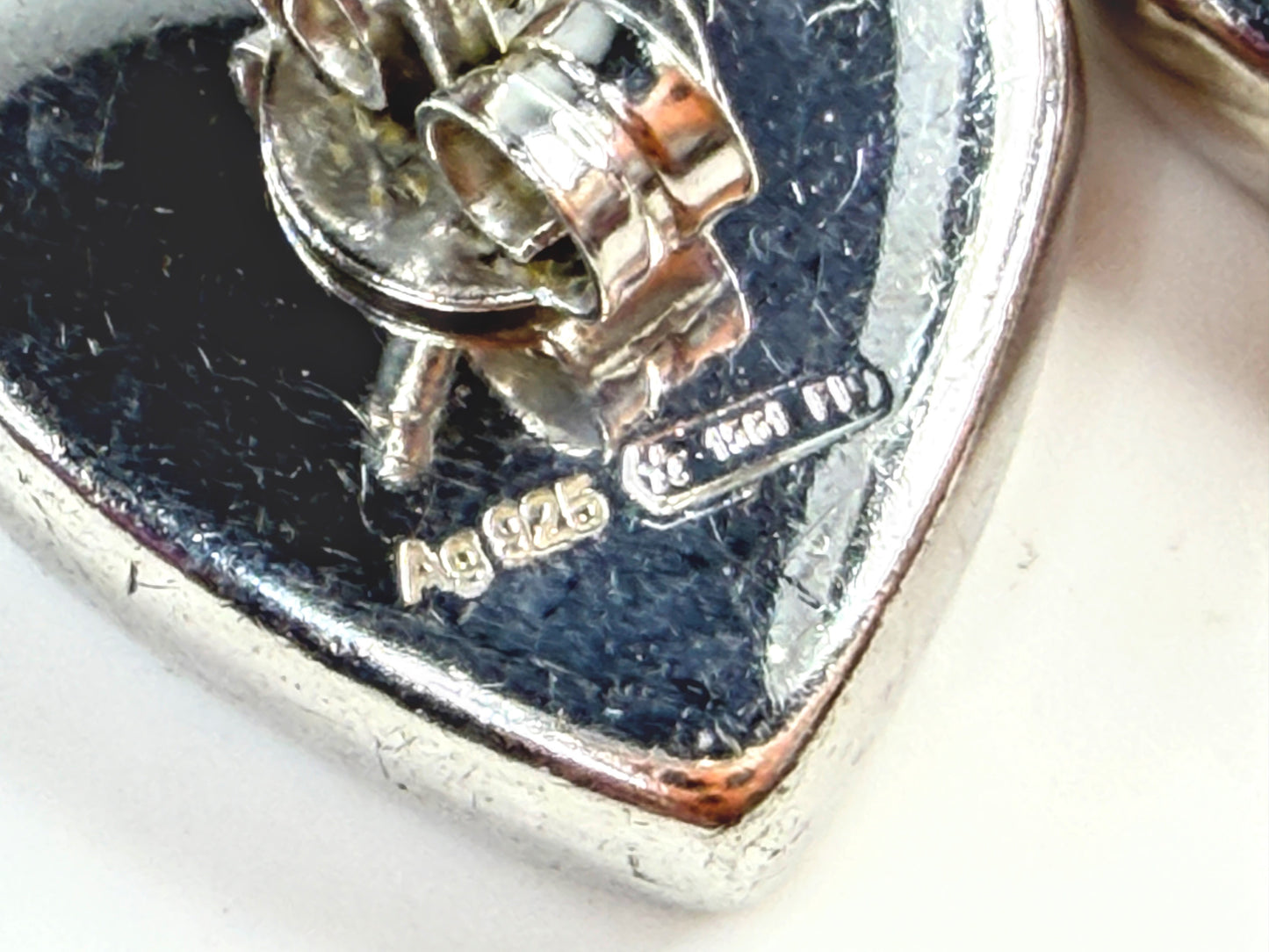 Vintage Gucci Sterling Silver Heart Stud Earrings with Box 10.4g JR1652