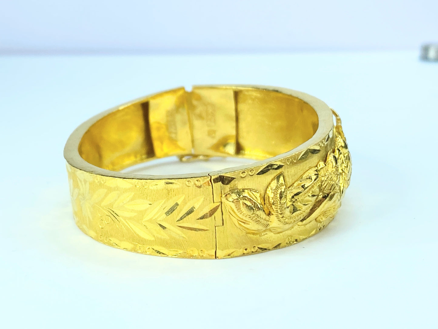 Chow Tai Fook 24k 999 Gold Phoenix Dragon Hinged Bangle Bracelet