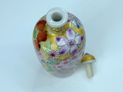 Vintage Chinese Famille Rose Porcelain Snuff Bottle A93