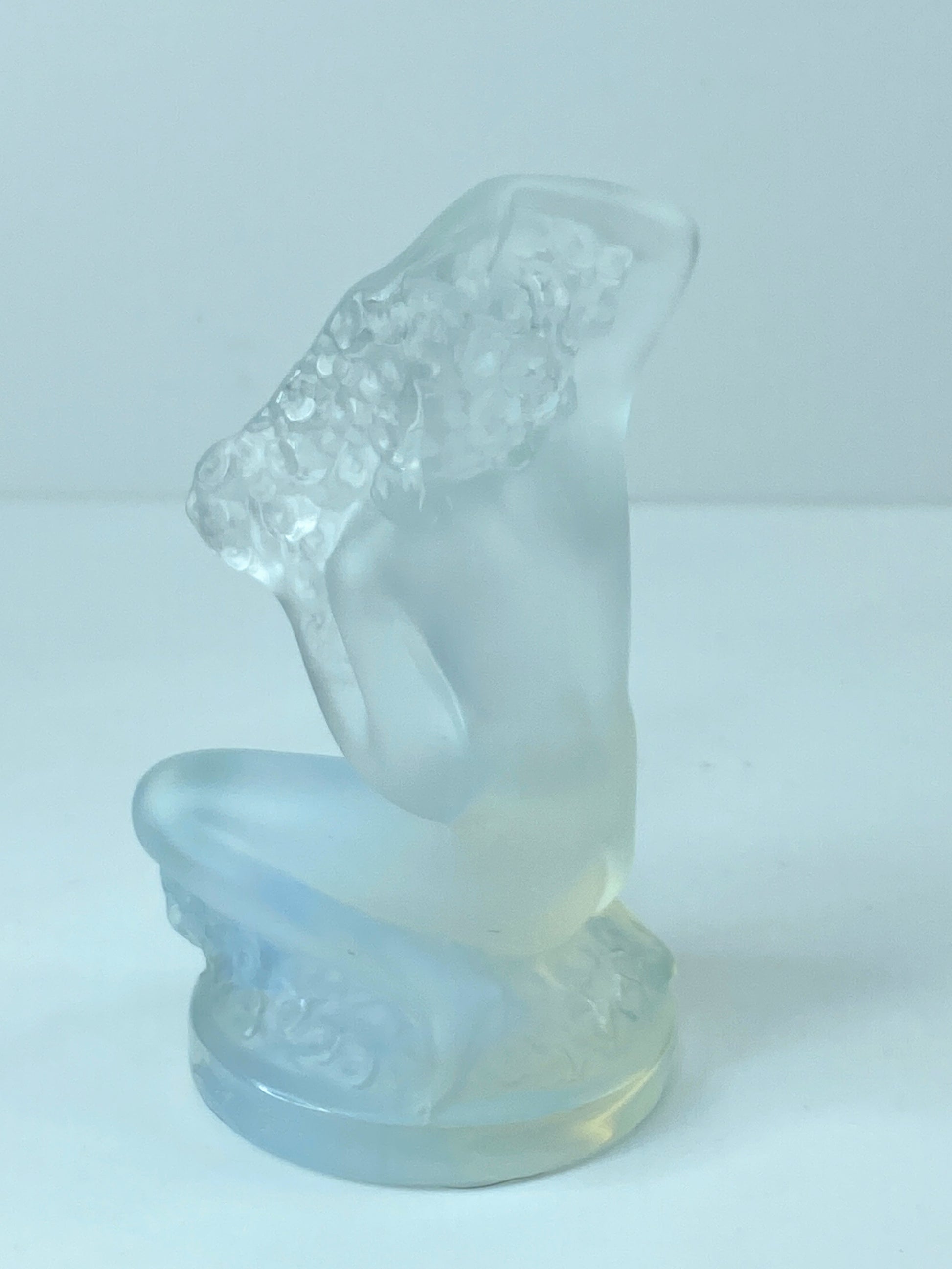 Lalique France Opalescent Glass Kneeling Lady Paperweight 3 1/4" mint A279