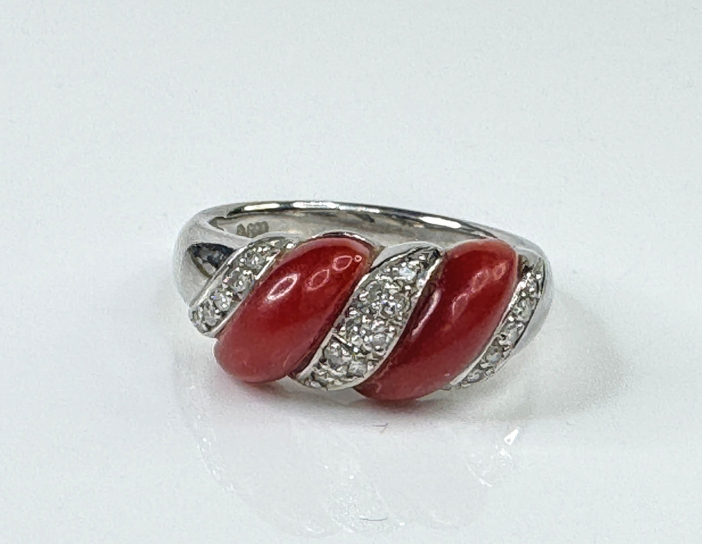 Art Deco Platinum Natural Coral and Diamond Ring 9.1g size 8 JR1778