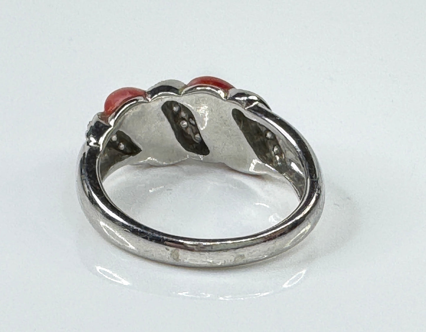 Art Deco Platinum Natural Coral and Diamond Ring 9.1g size 8 JR1778