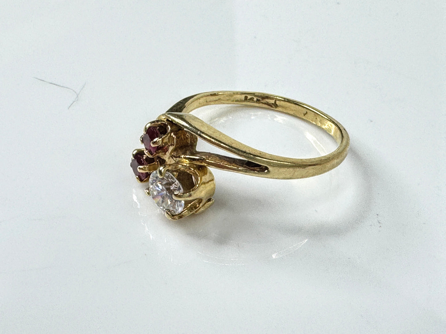 14K Gold G-H VS 0.34ct Diamond Ruby Bypass Ring Size 6 JR1781