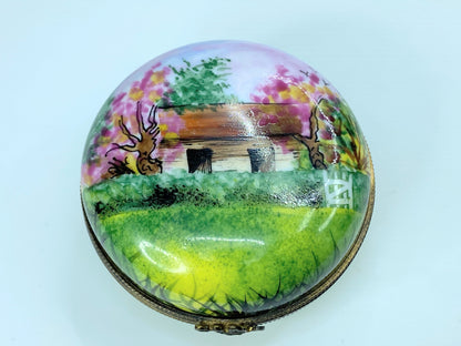 Limoges Peint Main Country House on Round Home large size A96