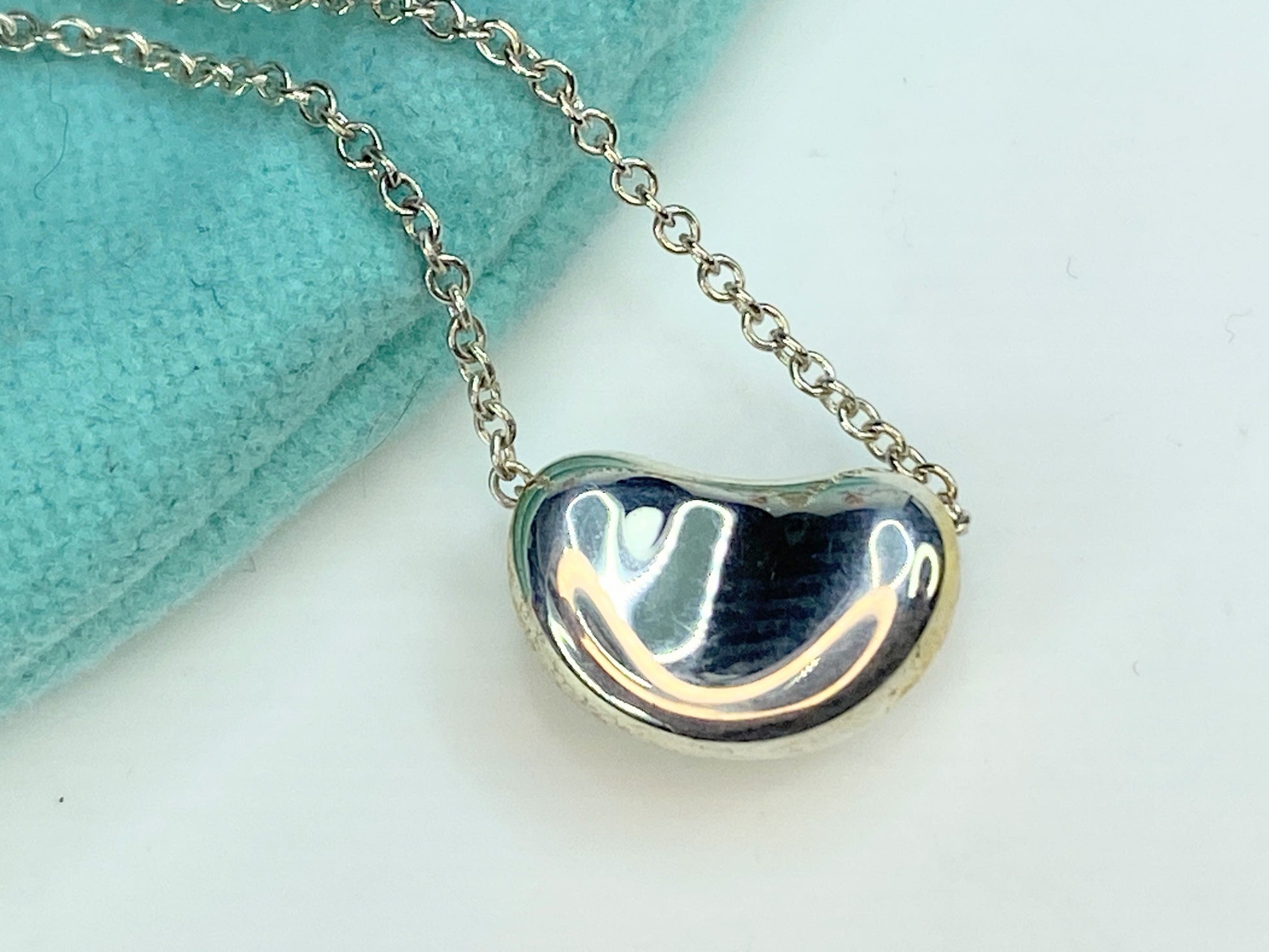Tiffany & Co. Elsa Peretti Sterling Silver 11mm Bean Pendant 16" Necklace JR9824