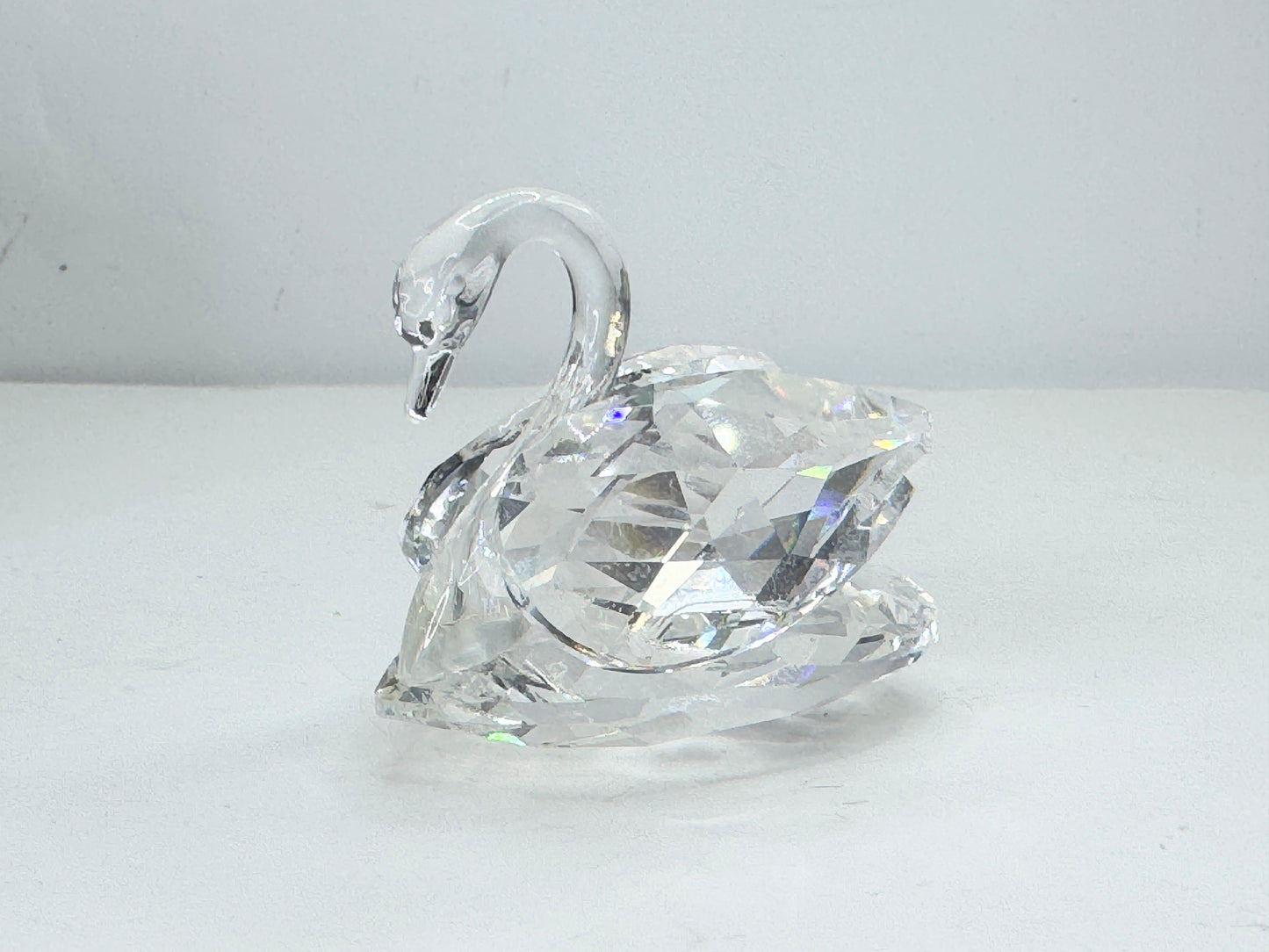 Swarovski Crystal swan figurine, "Beauties of the Lake" 2.0" MIB S236