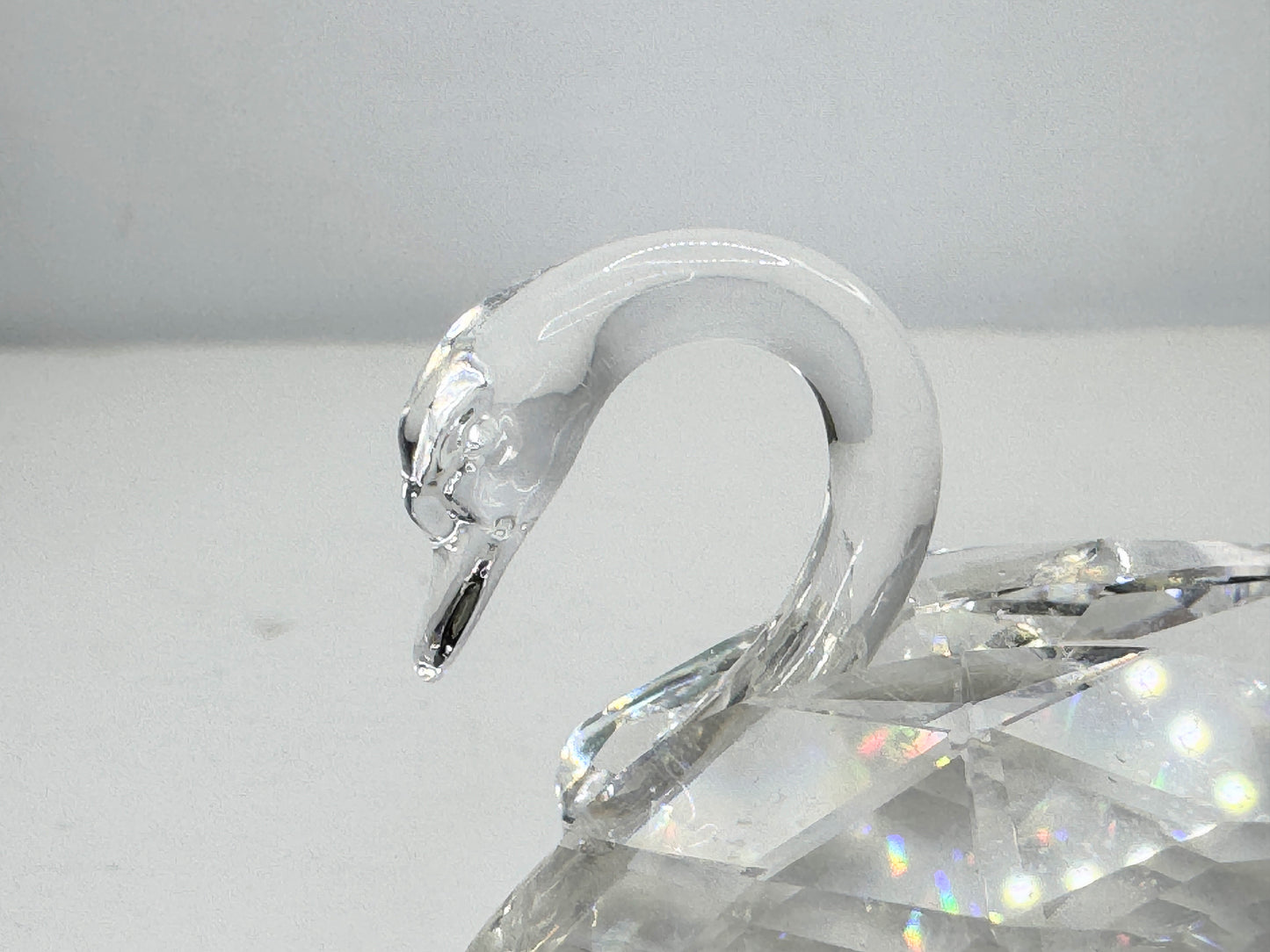 Swarovski Crystal swan figurine, "Beauties of the Lake" 2.0" MIB S236