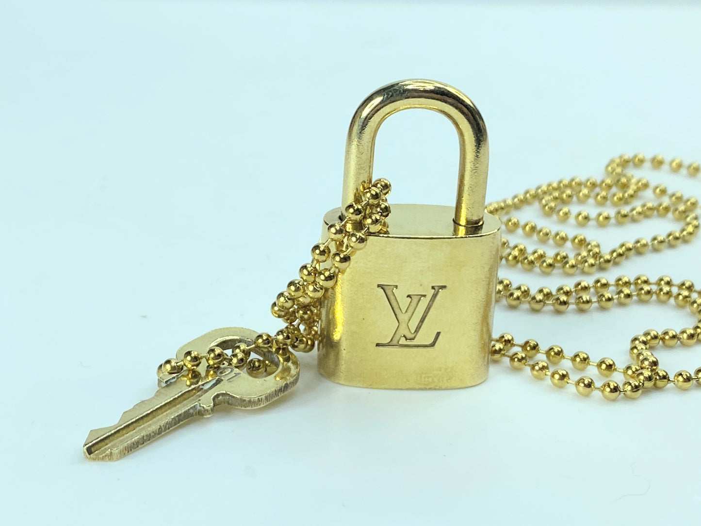 Authentic Louis Vuitton PadLock Lock & Key Brass Gold w/NON-BRAND necklace GS434