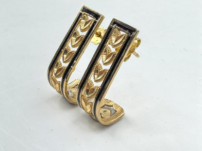 Vintage 14K Gold Hawaiian Black Enamel Cutout Heart Earrings JR1787