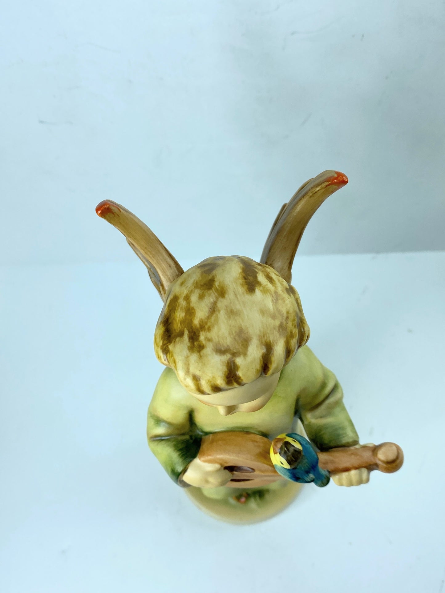 Hummel Festival Harmony #172/0, TMK6, angel in green robe playing mandolin A610