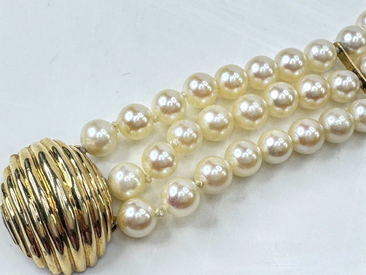 Vintage 14K Yellow Gold Triple Strand Cultured Pearl Bracelet  27.2g 6.75"JR1791