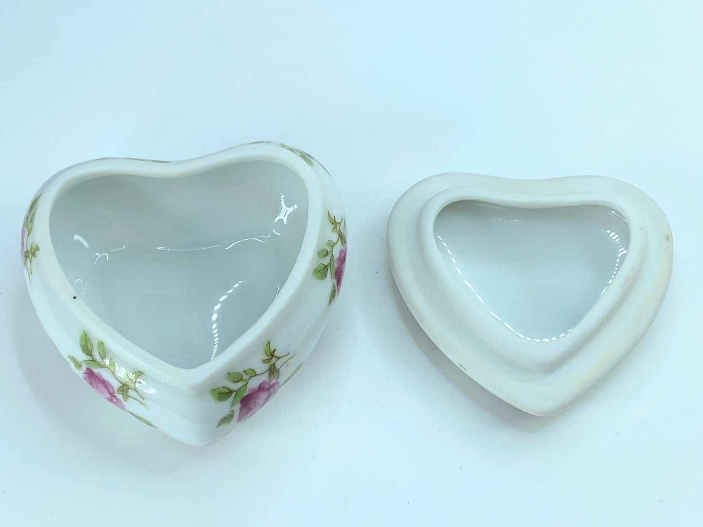 Heart Shaped Limoges porcelain Trinket Box A106