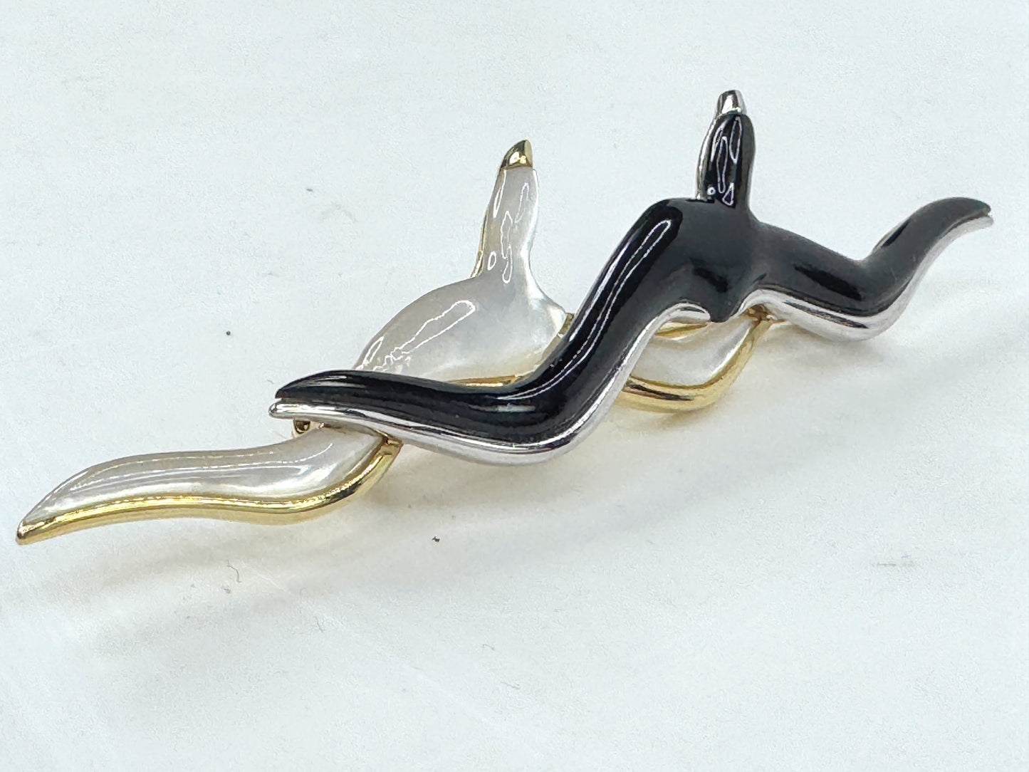 Vintage 14K two-tone gold onyx mother-of-pearl seagull pin 3" 10g JR1794