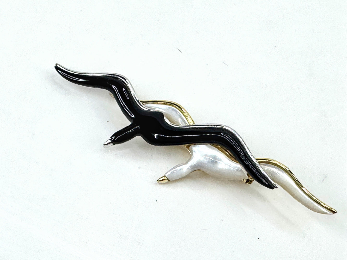 Vintage 14K two-tone gold onyx mother-of-pearl seagull pin 3" 10g JR1794