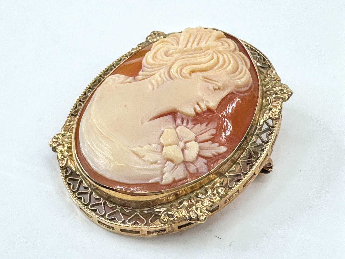 Antique 14K Carved Shell Cameo Brooch Pendant  1 3/8" JR1796