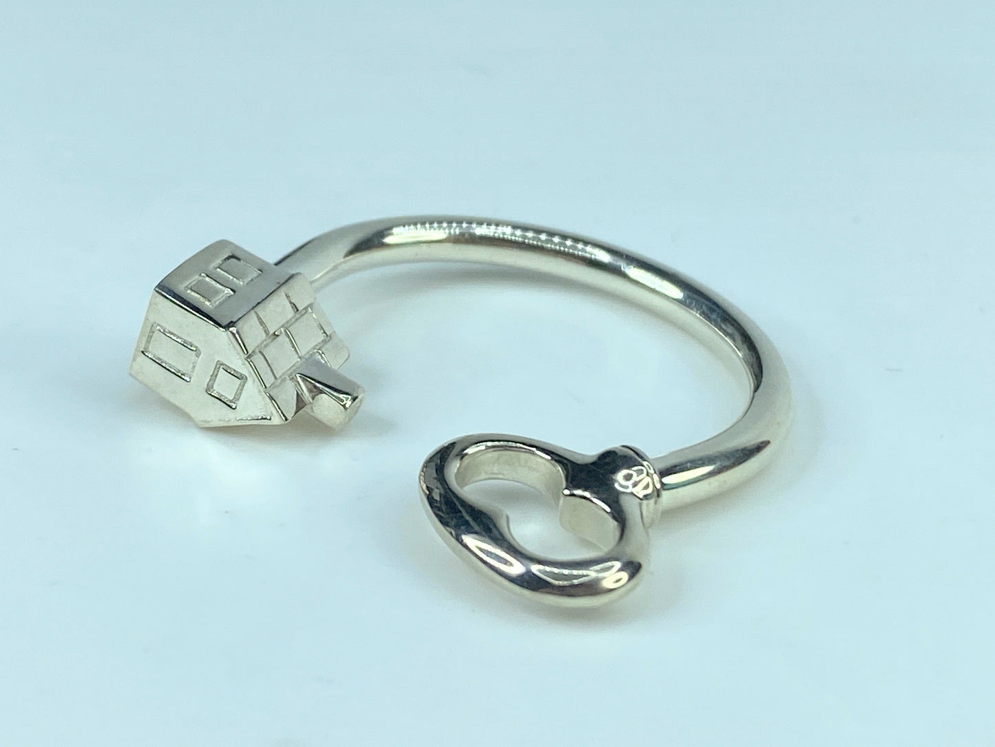 TIFFANY & CO 925 Sterling Silver Home Key Ring in box authentic JR550