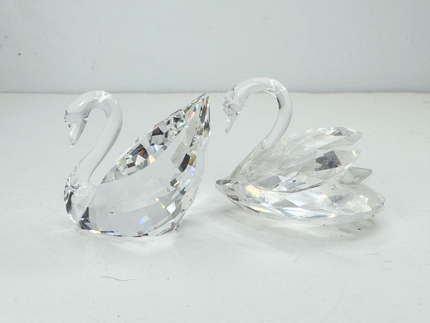 Swarovski Crystal A pair of Swans figurine, MIB S204