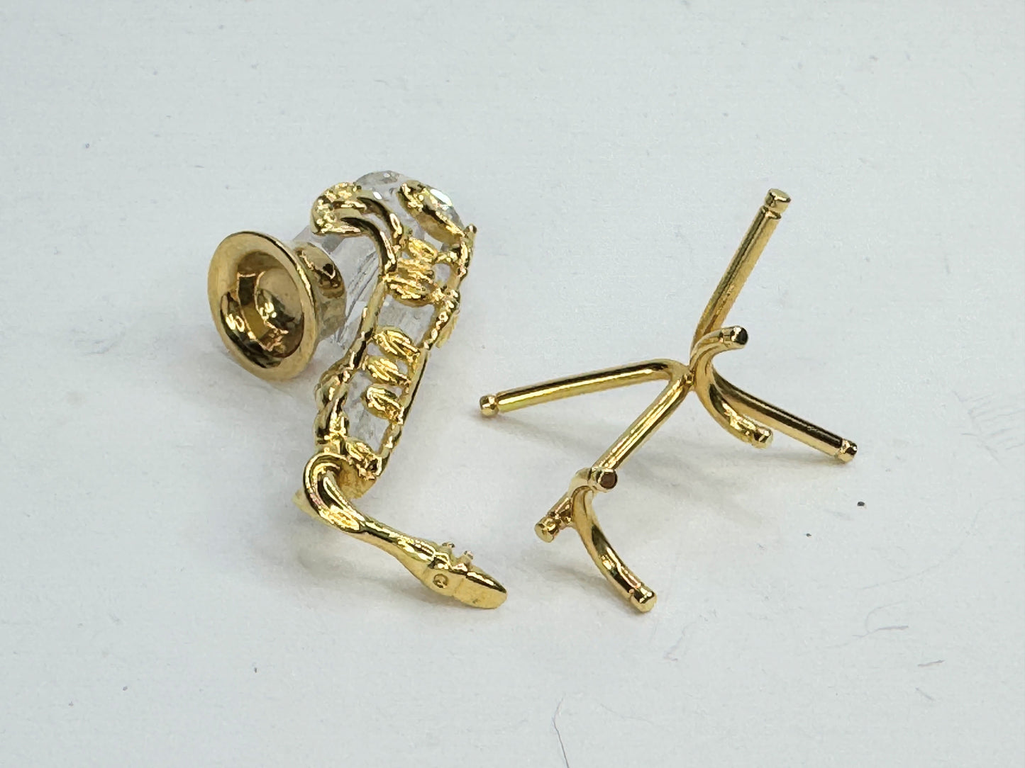 Swarovski Crystal Memories Saxophone figurine Mint in box S205