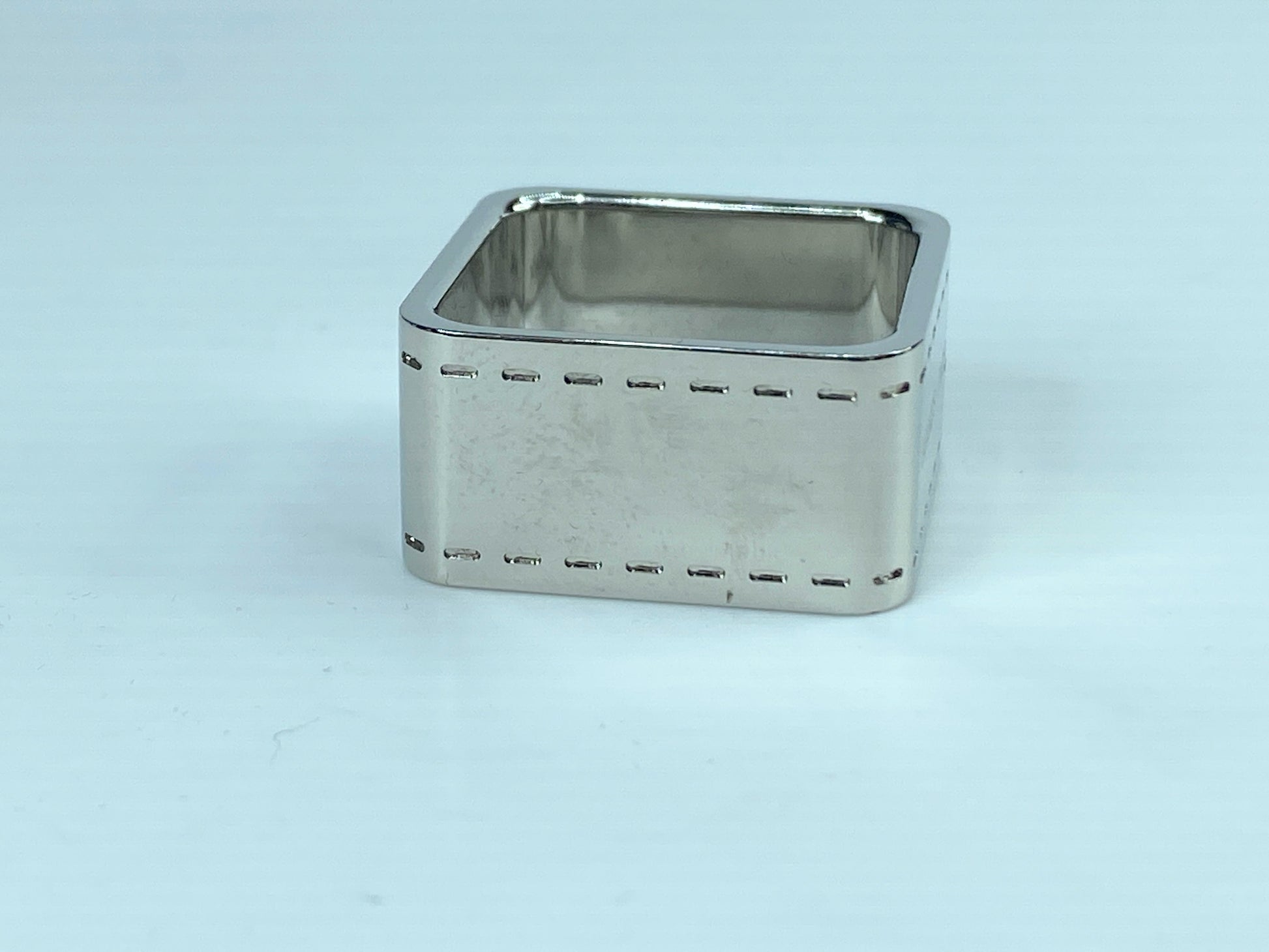 Italy Hermès Bolduc Carriage silver tone square Scarf Ring in pouch GS443