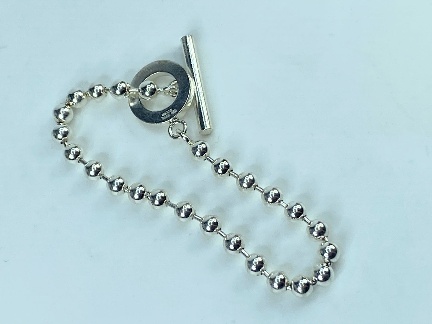 Gucci Sterling Silver Beaded Chain Circle Toggle clasp bracelet 7 3/4" 16g JR552