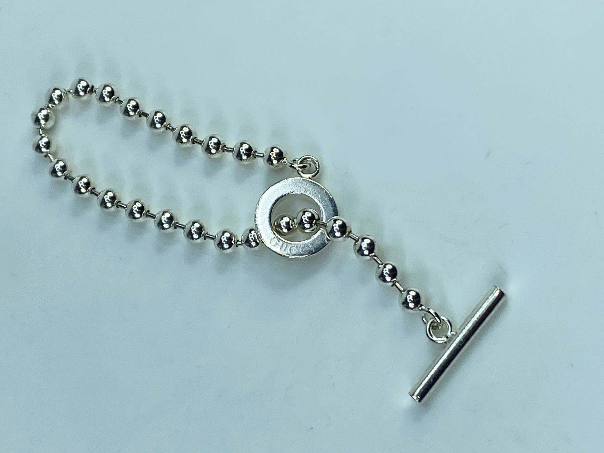 Gucci Sterling Silver Beaded Chain Circle Toggle clasp bracelet 7 3/4" 16g JR552