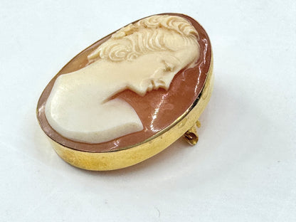 Vintage 14K Gold Carved Shell Cameo Brooch Pendant JR1803